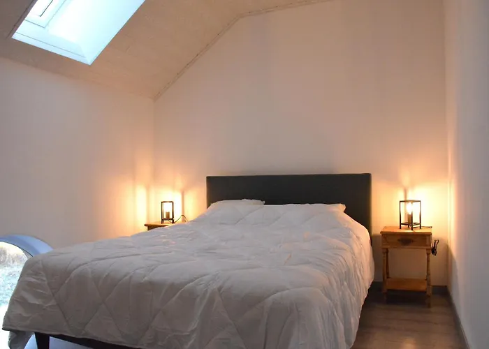 Railway In Ardennes 度假居